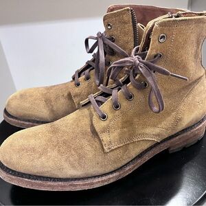 Frye Bowery Boots Mens 9.5 Beige Suede Leather Rough Out
